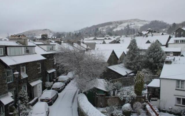 The Lakes B and B