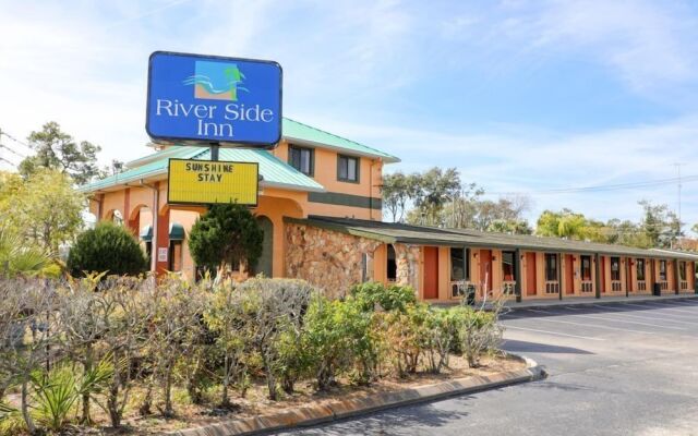 River Side Inn