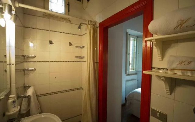 Holiday In Piazza Di Spagna