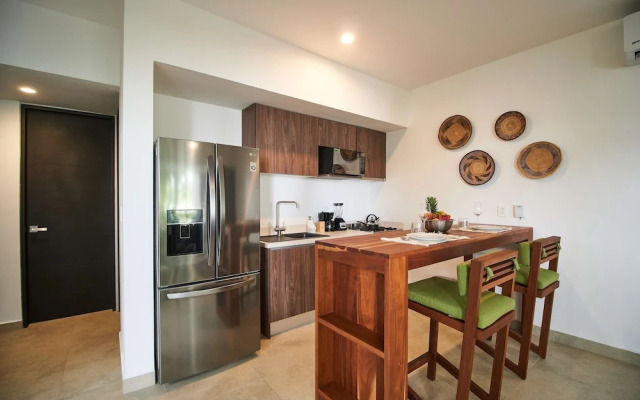 Amazing Apartment With Pools Gym BBQ Yoga Deck