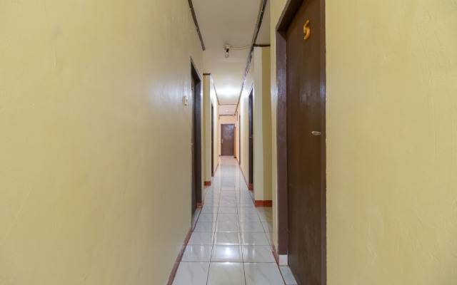 RedDoorz near Pondok Indah Water Park