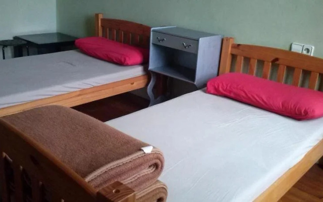 Roots&Boots Singular Hostel