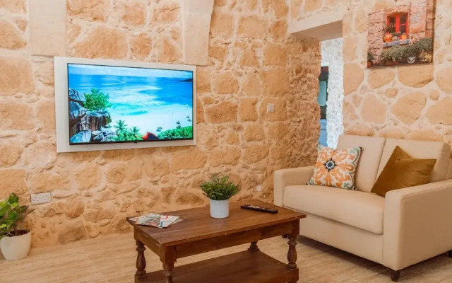 Villa Oliva 4 Bedroom Villa