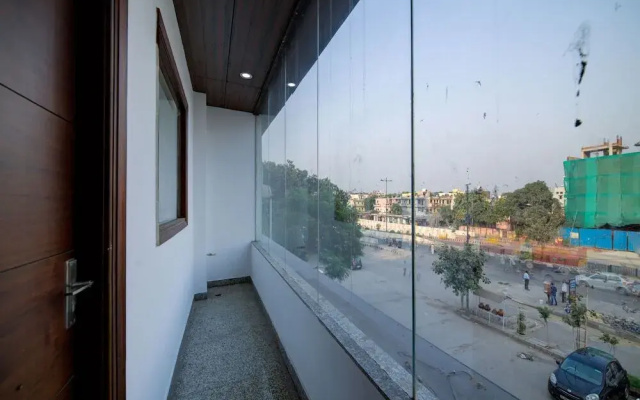 Supreme Residency by OYO Rooms