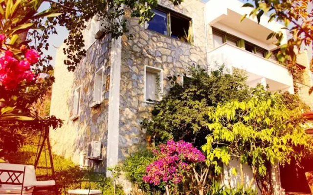 Dokuzceyrek Hotel