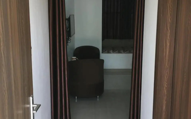 Roop Shree Hotel