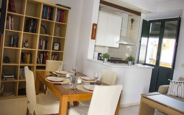 En el corazón de Sevilla junto Giralda