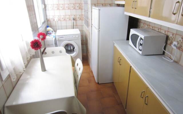 Flat one Step From La Vila de Llan?? -1774