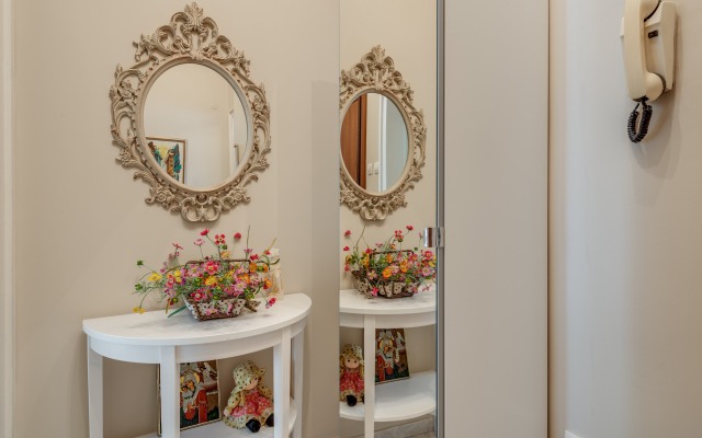 Beautiful Jewel in the TOP Centre