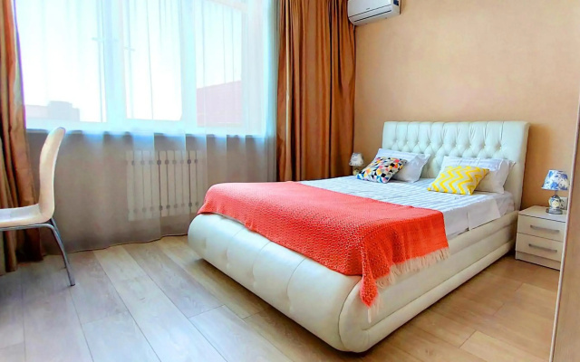 White apartment with panoramic view in the center