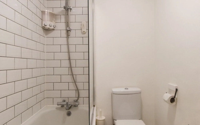 Cosy 1-bedroom Flat in South London