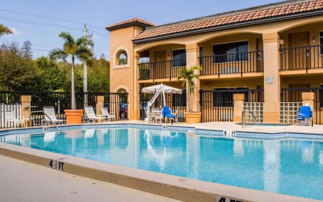 Comfort Inn Sun City Center - Ruskin - Tampa South