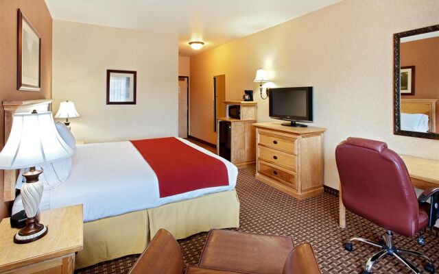 Holiday Inn Express & Suites Kalispell