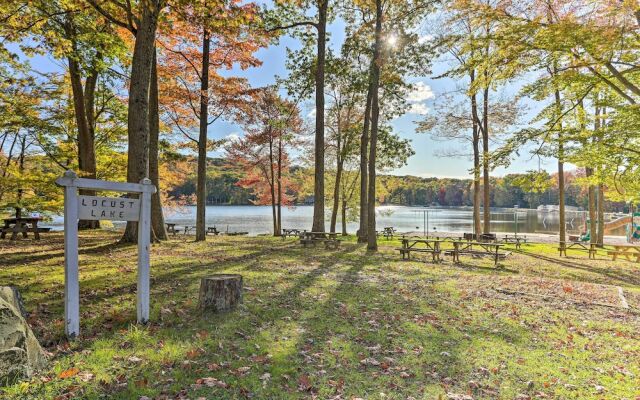 Pet-friendly Pocono Lake Oasis w/ Hot Tub!