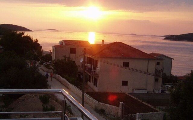 Apartments Ema