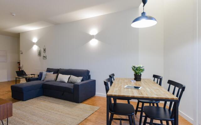 On Trend Nightlife Studio 203