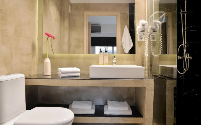 Alter Athens Hotel