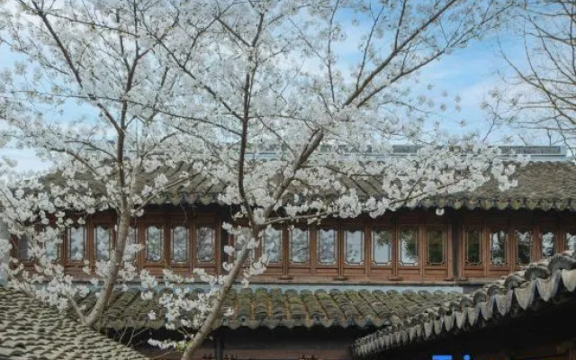 Zhujiajiao Jingting Inn