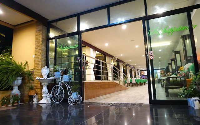 Suppamitr Villa Hotel