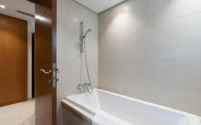 Dubai Marina Villa up 20 guest huge Private Pool