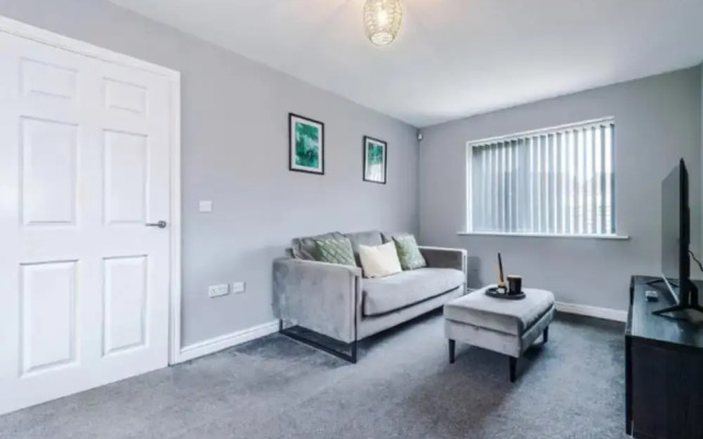 Charming Manchester 3-bed House