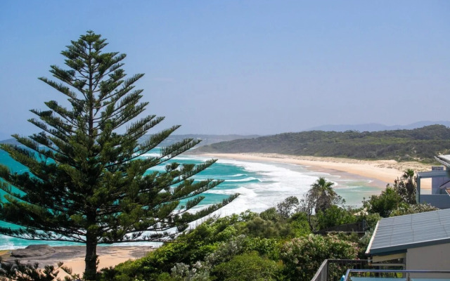 67 South Pacific Crescent - Studio Apartment