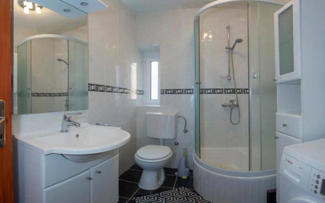 Prime Location Penthouse apt with a large terrace