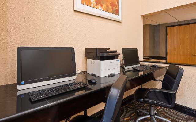 Best Western Plus Newark/Christiana Inn