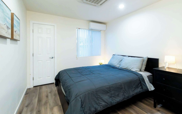 Foothills LA Family Friendly House