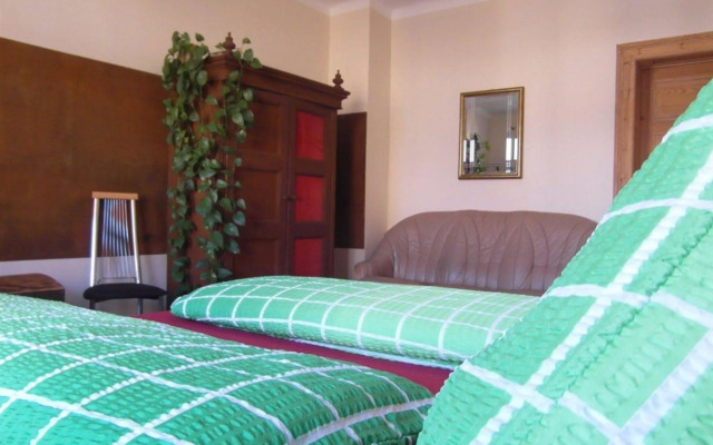 Homeplanet Hostel