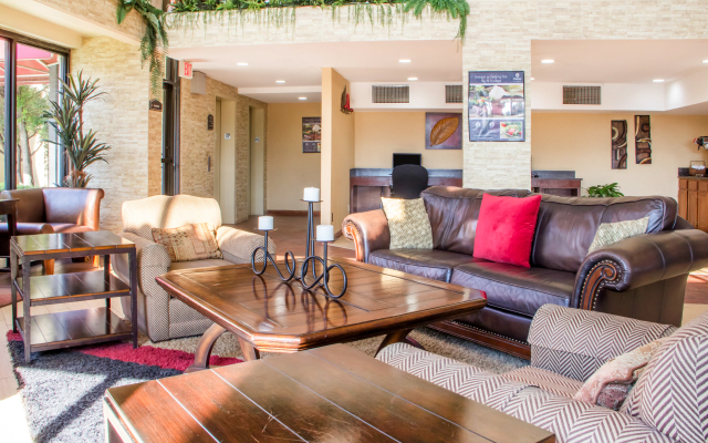 Econo Lodge Broken Arrow - Tulsa