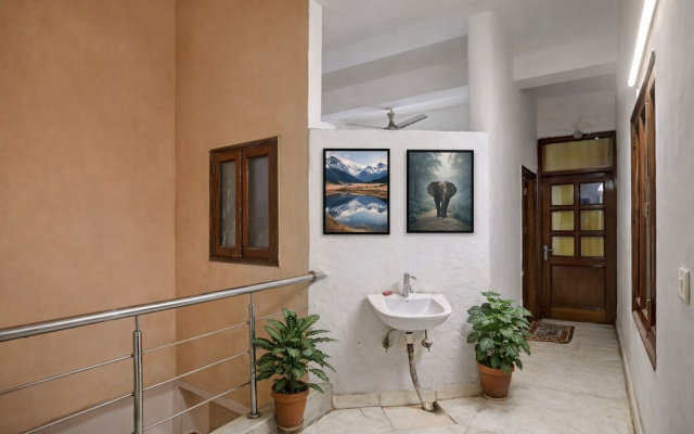 Mauryan Express I Hotel Malviya Nagar