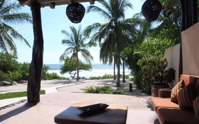 Casa De La Costa