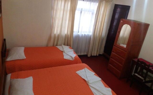 Hostal Intikahuarina B&B