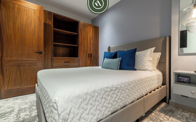 Luxury 2 BR Condo With Beachview - Rooftop Pool