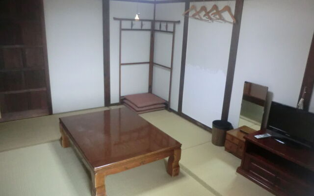 Yufuin Country Road Youth Hostel