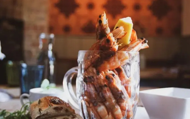 The Bell at Broadway