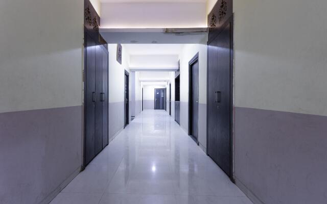 OYO 43611 Hr Resort