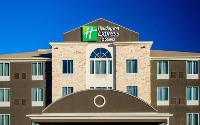 Holiday Inn Express & Suites Austin NW - Arboretum Area, an IHG Hotel