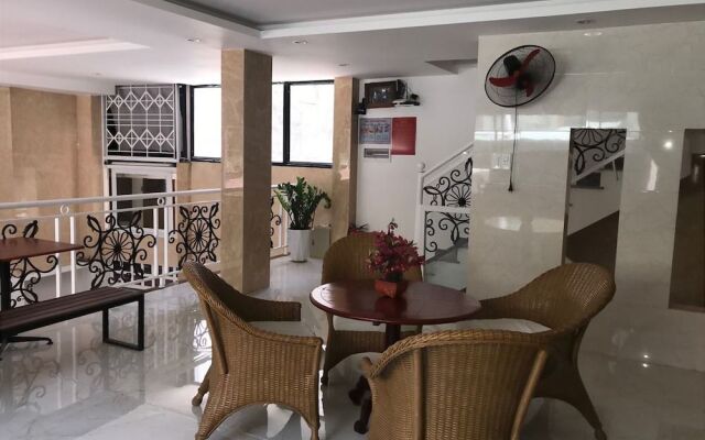 Tam Apartment  Homestay