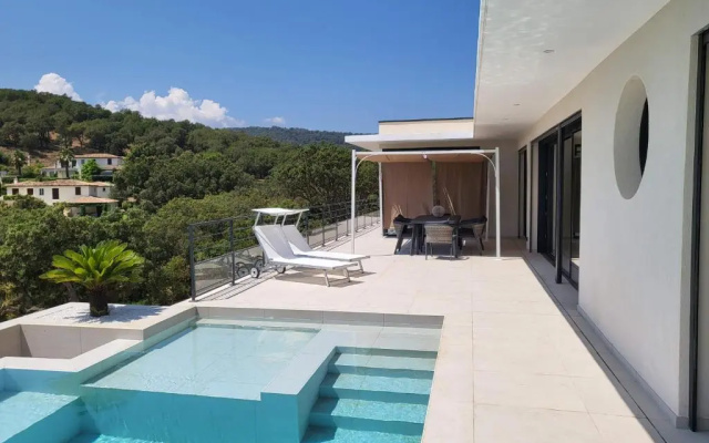 Luxury Villas At Grimaud