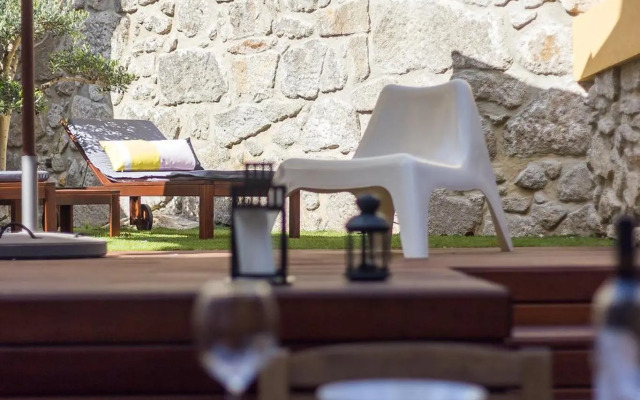 Pinheiro Terrace Downtown Apartment by DA'HOME