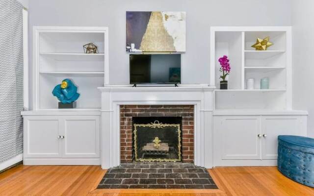 Spacious 2br/1ba Beacon Hill Apt Near MGH