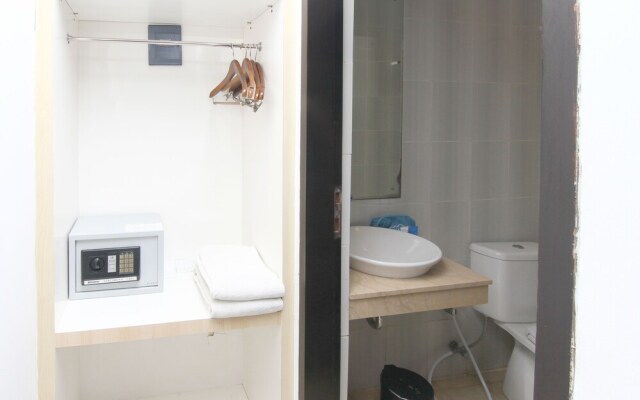 Airy Legian Dewi Sri Satu 8 Kuta Bali