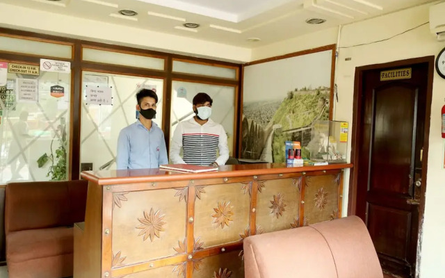 OYO 9141 Hotel Roshan Haveli