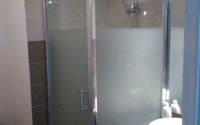 Appartement 2 pièces avec Grande Terrasse