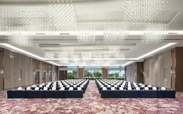 Crowne Plaza Beihai Silver Beach