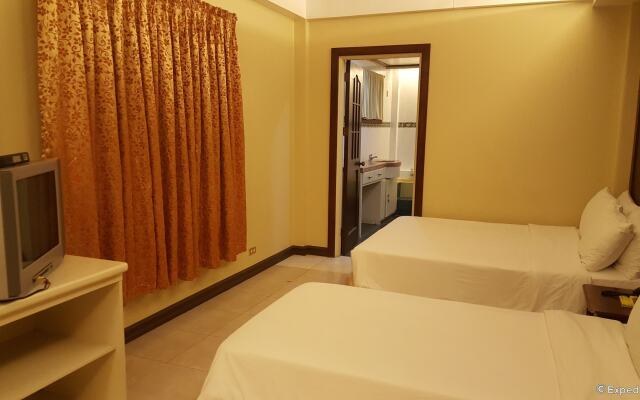 Dumaguete Royal Suite Inn