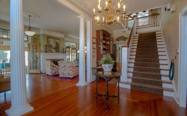 The Dickey House Bed & Breakfast