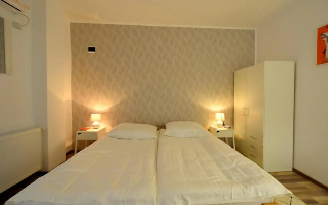 Neferprod Apartments - IS - CAM 02